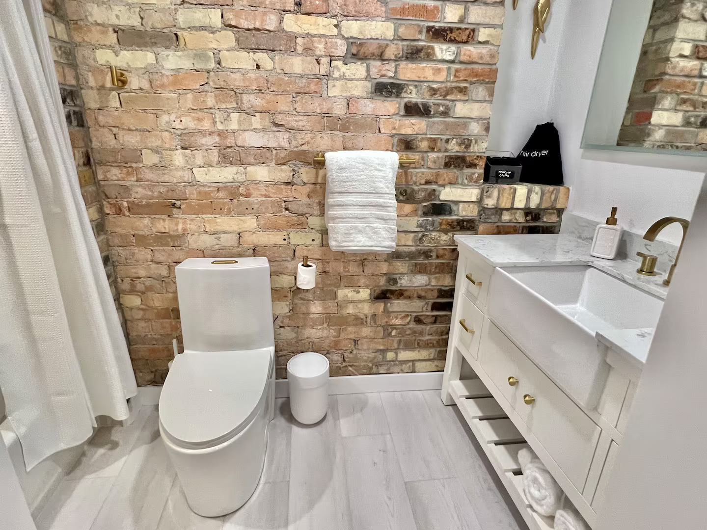 Bathroom 1 View 1