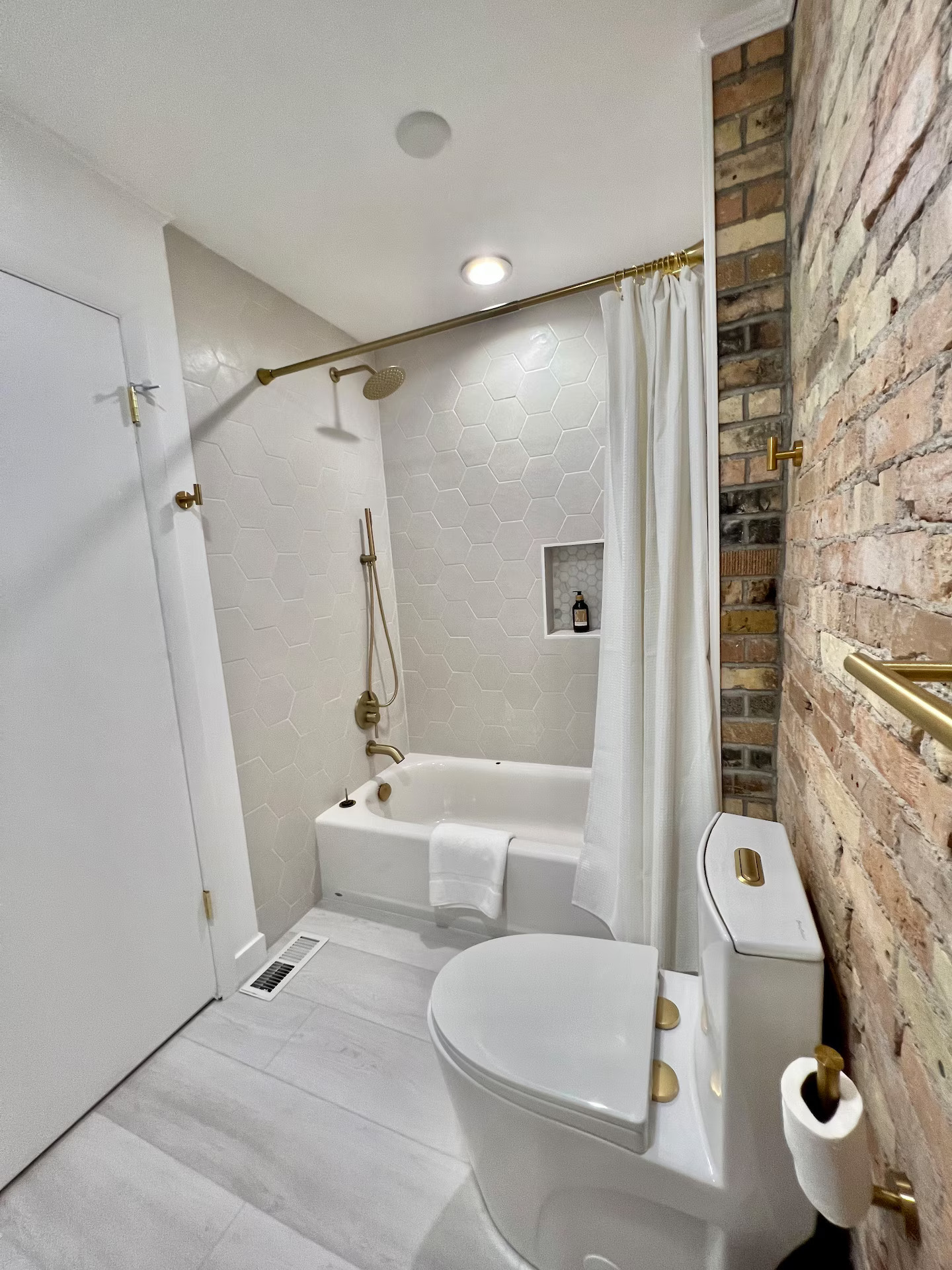 Bathroom 1 View 4