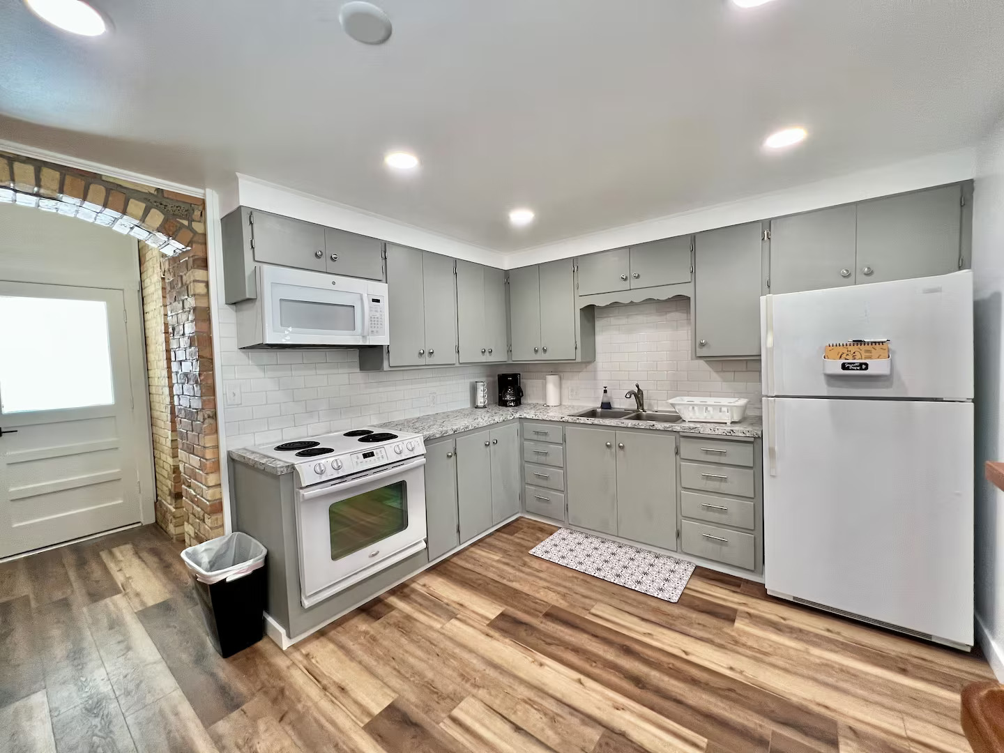 Kitchen 1