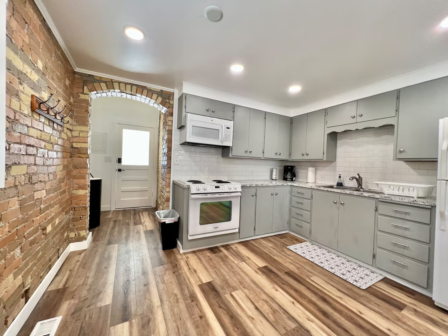 Kitchen 4